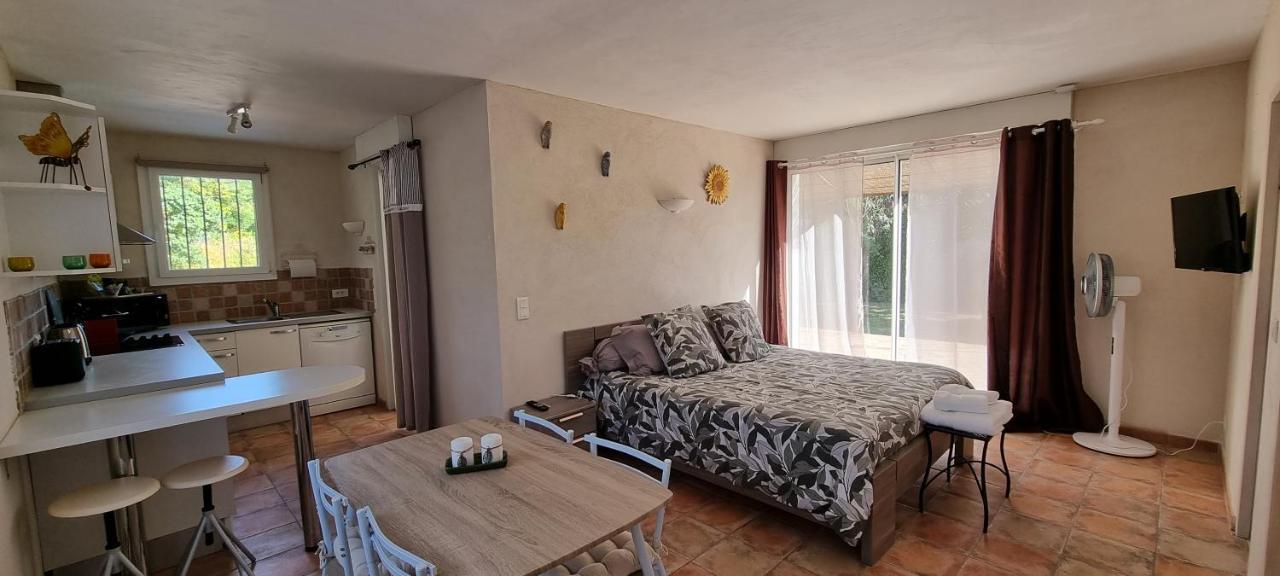 Studio Independant A La Villa Garlaban 3 Etoiles Gémenos Dış mekan fotoğraf